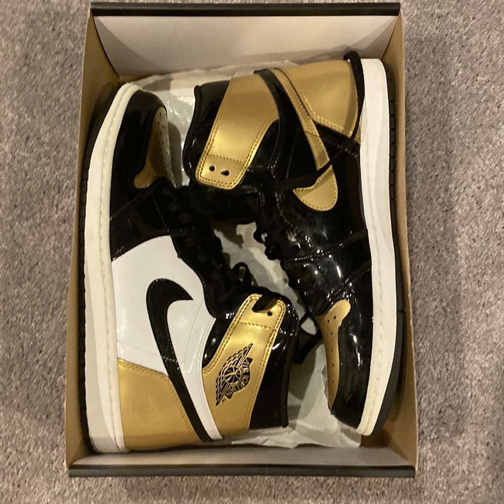 Jordan 1 retro nrg gold toe high